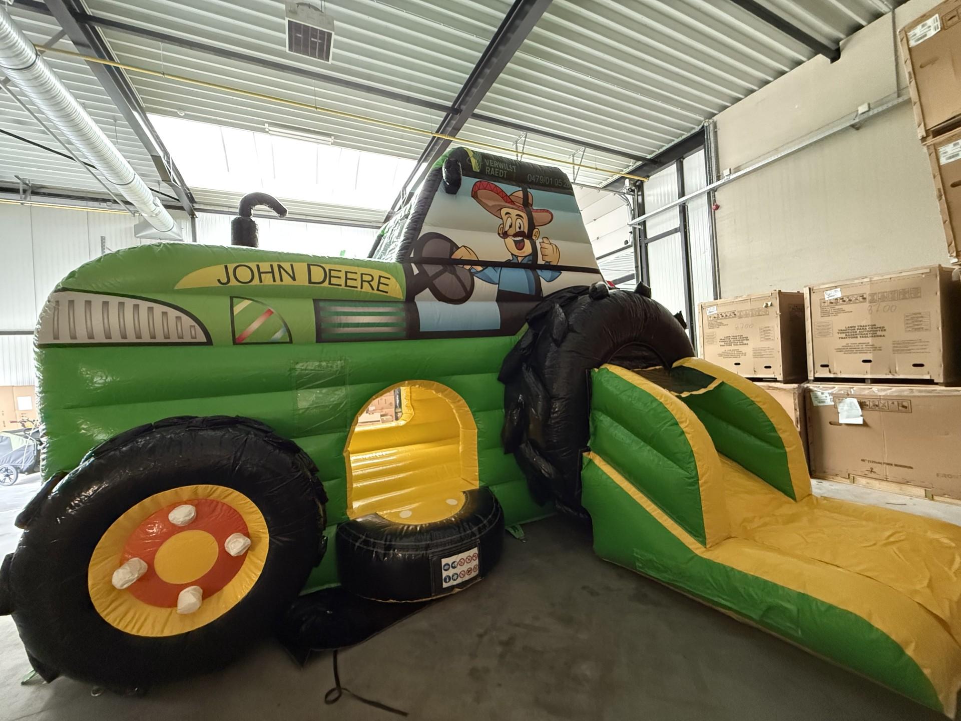 Springkasteel tractor